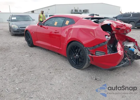 2019 Chevrolet Camaro 1Ls z USA, uszkodzony, nr VIN 1G1FB1RX4K0156290